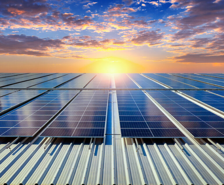 Verano y energía solar: más producción, más ahorro y más eficiencia energética